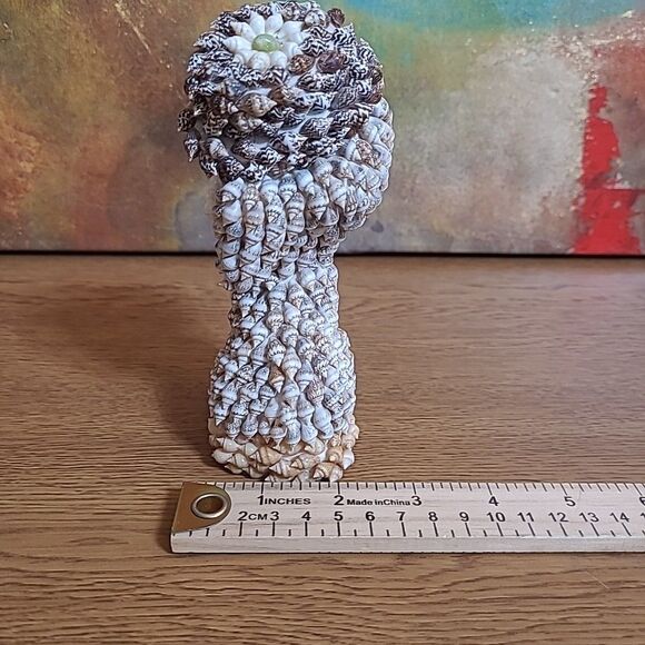 Vintage Seashell Puppy Dog Figurine Shell Folk Art Kitschy Art Beach House - Picture 9 of 9